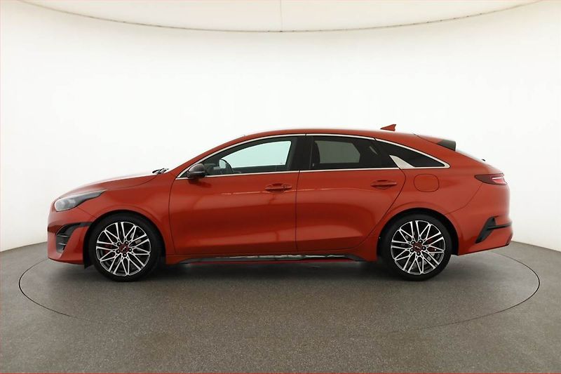 Kia Pro_Ceed (2022) GT 1.6 T-GDI - fotka 3 z 19