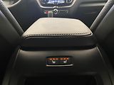 Volvo XC60 B5 AWD DARK PLUS AUT - náhled 32