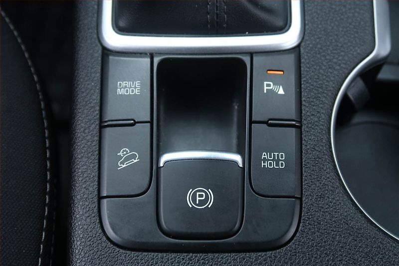 Kia Sportage (2021) Black Edition 1.6 CRDi - fotka 22 z 24
