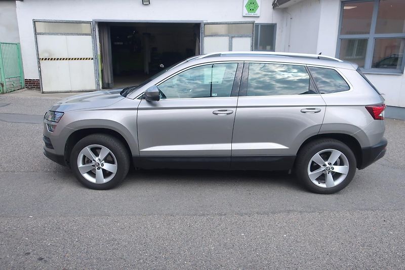 Škoda Karoq (2017) - fotka 2 z 35