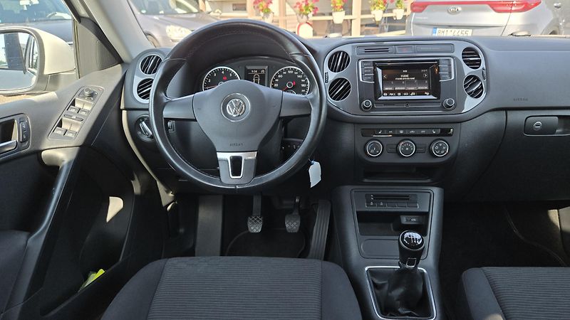 Volkswagen Tiguan 1.4TSi TREND FUN  BLUEMOTION  - fotka 15 z 37
