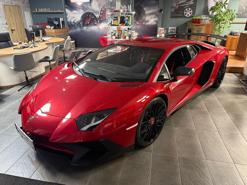 Lamborghini Aventador (2018) LP 750-4 SV Superveloce, LIFT - fotka 3 z 12