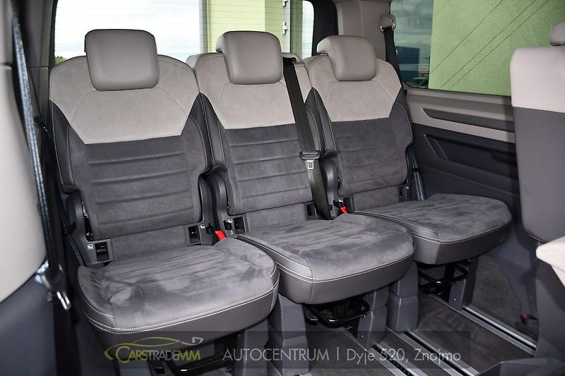 Volkswagen Multivan 2.0TDi HIGHLINE PANORAMA ACC - fotka 22 z 57