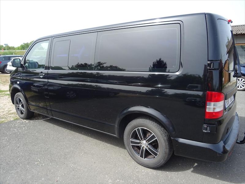 Volkswagen Transporter 2,5 TDi 96 kW Kat. M1 9.Míst - fotka 5 z 15