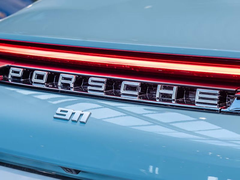 Porsche 911 (2026) Carrera 4S Lift Burmester 360 - fotka 9 z 26