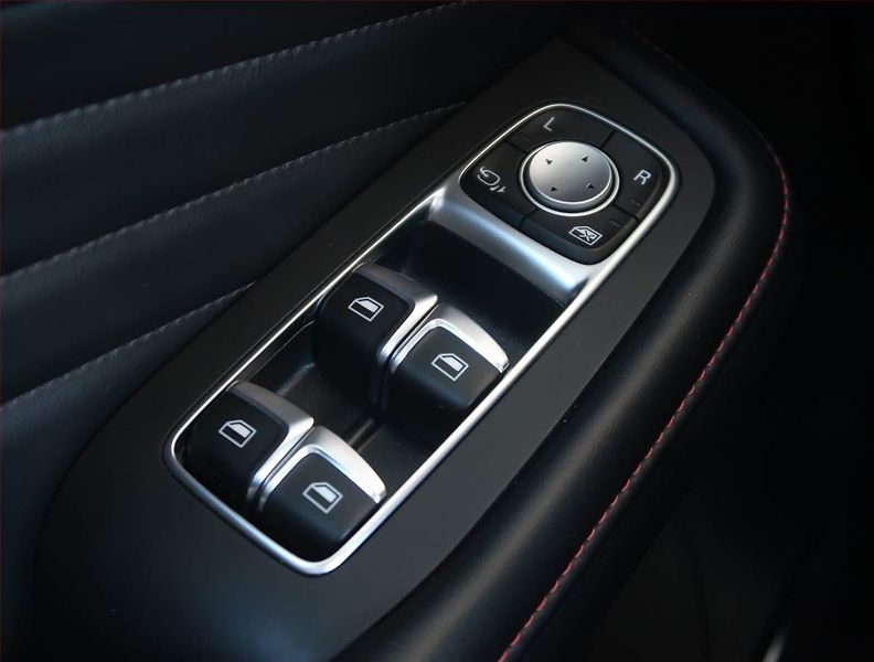 MG HS (2024) Elegance 1.5 TGI, Elegance - fotka 16 z 20