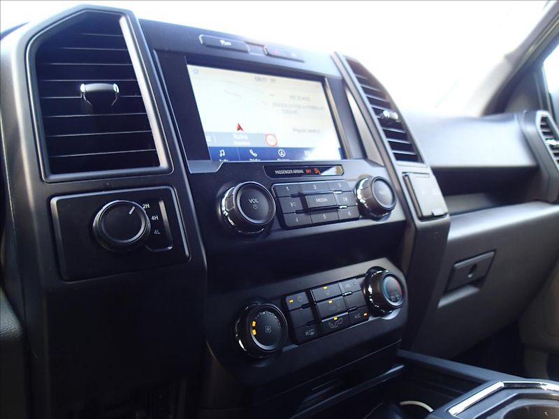 Ford F-150 5,0 V8, hardtop - fotka 46 z 64