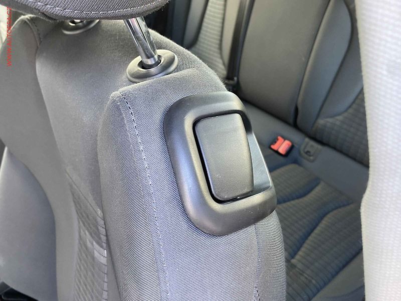 Audi A3 (2014) 2.0 TDi, Bixen, navi, TZ - fotka 13 z 20