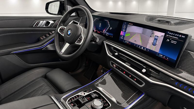 BMW X7 (2024) - fotka 14 z 33