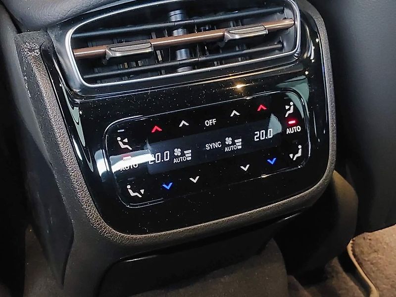 Ostatní EQE 53 AMG 4Matic+ - fotka 9 z 13