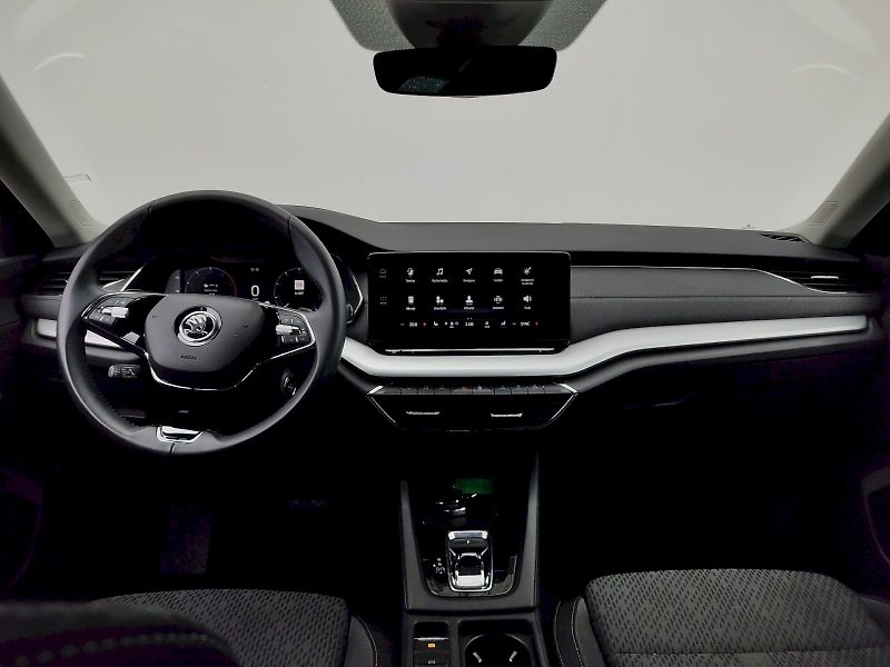 Škoda Octavia (2023) Combi Style 2,0 Tdi 110 Kw DSG - fotka 5 z 40