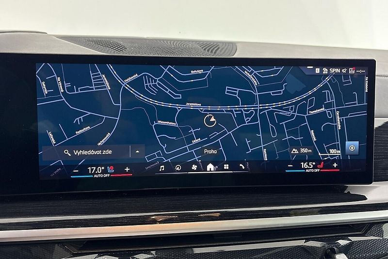 BMW X7 xDrive40d - fotka 23 z 30
