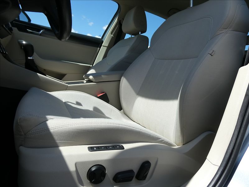 Škoda Superb 1,5 TSi 110kW 1majitel,DSG,DPH - fotka 34 z 47
