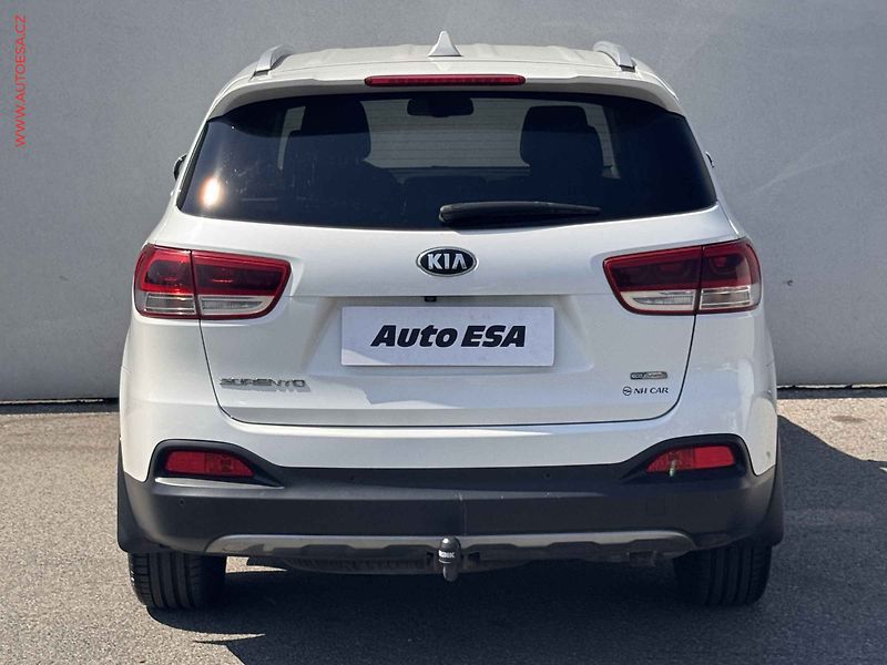 Kia Sorento (2017) 2.2CRDi 4x4, ČR, AT, bixen - fotka 5 z 15