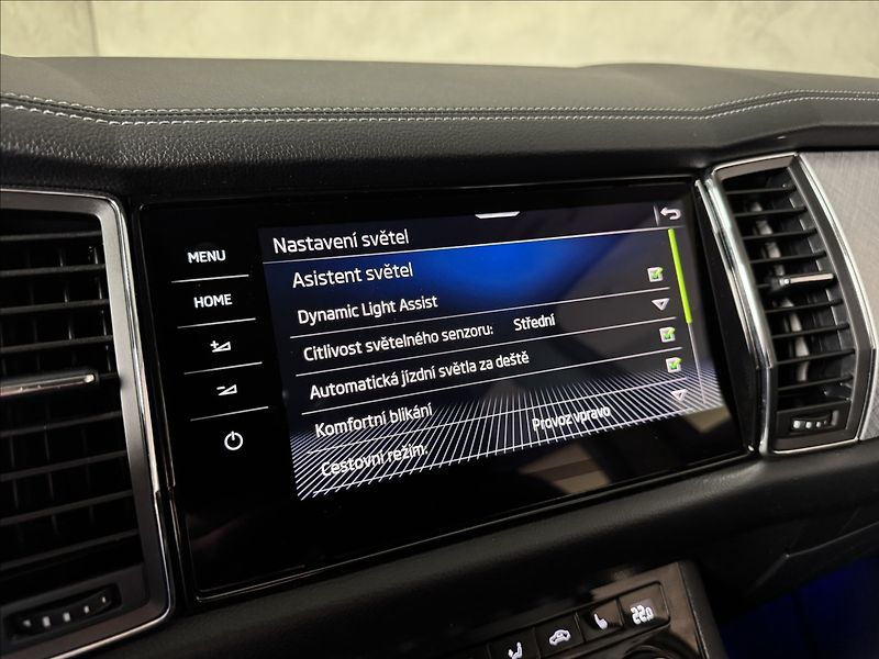 Škoda Kodiaq 2,0 TDi  DSG 4x4 Tour Assist K - fotka 28 z 48