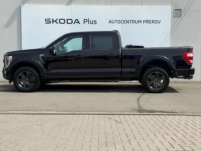 Ford F-150 (2021) Lariat 3.5L 298kW 4x4 - fotka 3 z 35