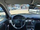 Mercedes-Benz Třídy C C 220 CDI Avantgarde - náhled 25