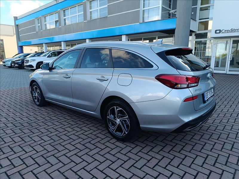 Hyundai i30 1,0 T-GDi, DCT Smart - fotka 7 z 20