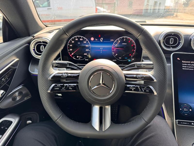 Mercedes-Benz CLE (2026) 300 4MATIC kupé - fotka 11 z 23
