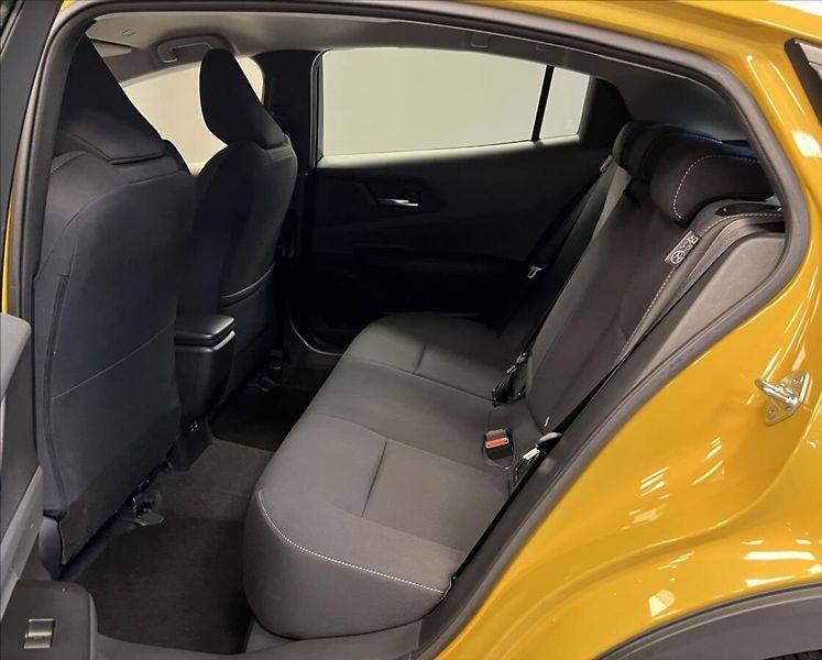 Toyota Prius 2,0 PHEV Comfort - fotka 11 z 17