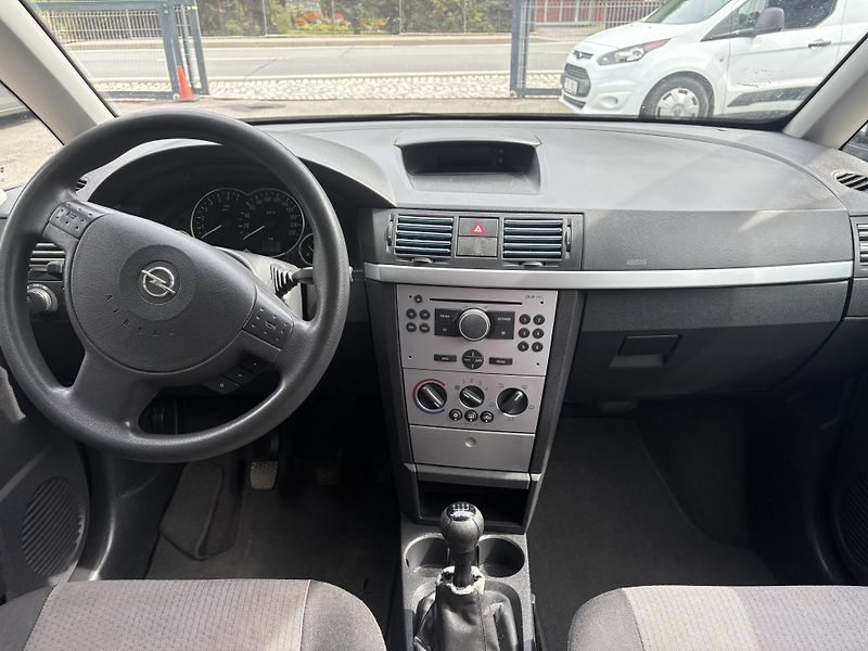 Opel Meriva (2005) 1.6 74 kW - fotka 8 z 15