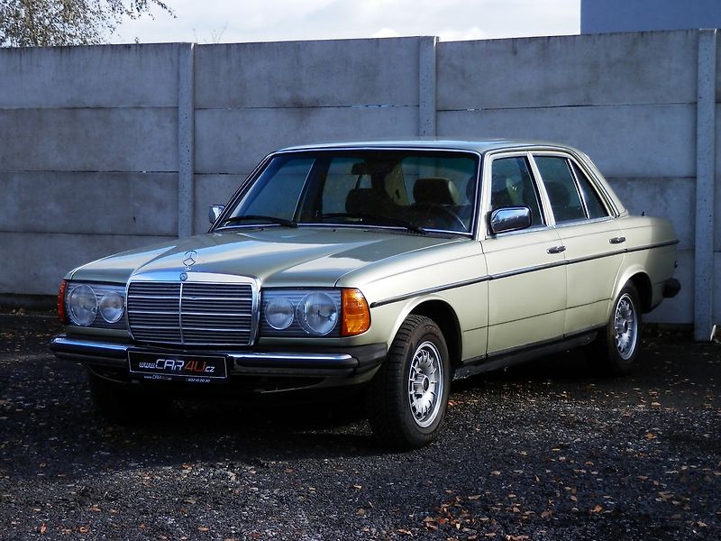 Mercedes-Benz 123 230E AUTOMAT - fotografie inzerátu