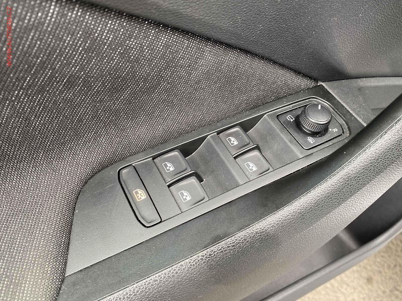 Škoda Scala (2022) 1.0 TSi, 1.maj,ČR, Style - fotka 13 z 18