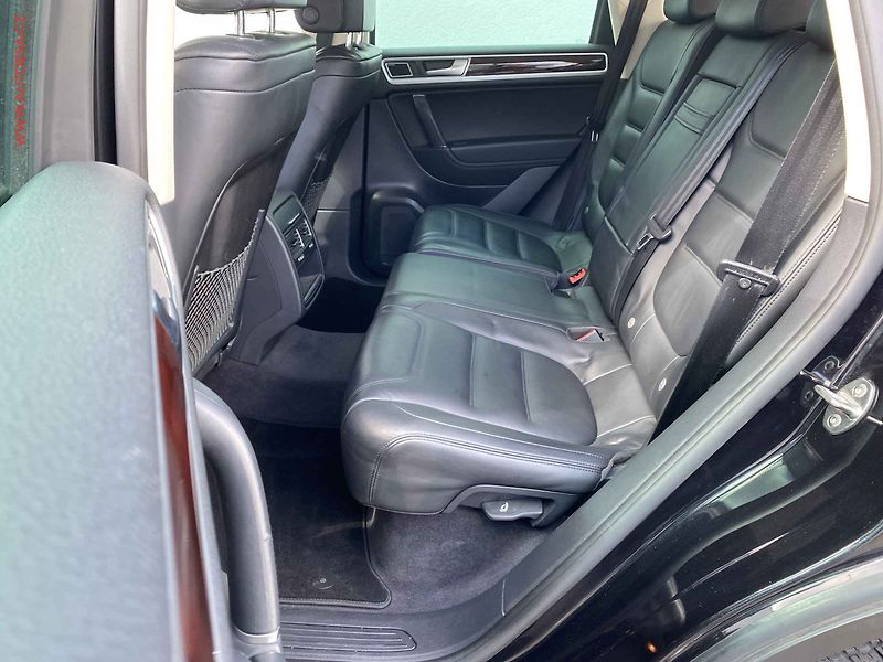 Volkswagen Touareg (2015) 3.0 TDi V6 4x4, AT, kůže - fotka 10 z 23