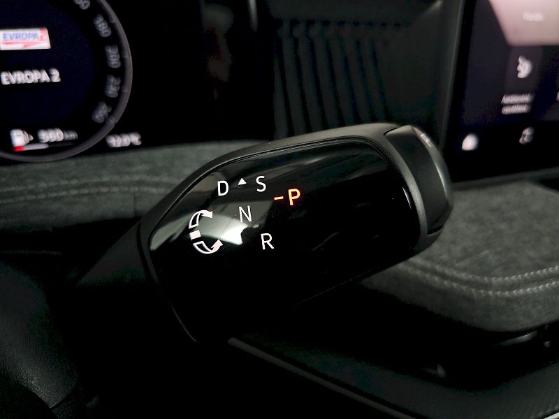 Škoda Superb (2024) 1.5TSi DSG Selection Tažné - fotka 23 z 29