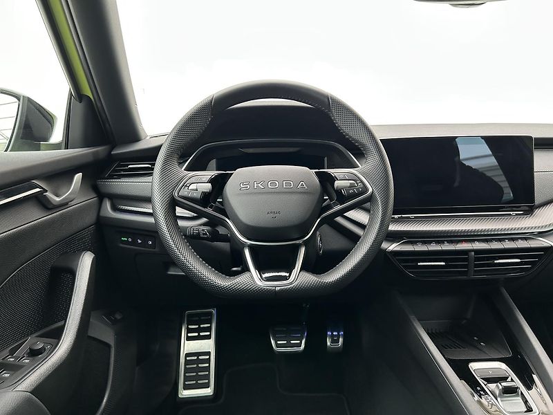 Škoda Octavia 2.0 TDI SportLine - fotka 28 z 28