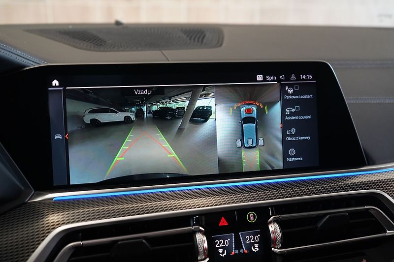BMW X5 M50d, M Professional, Masáž - fotka 42 z 57