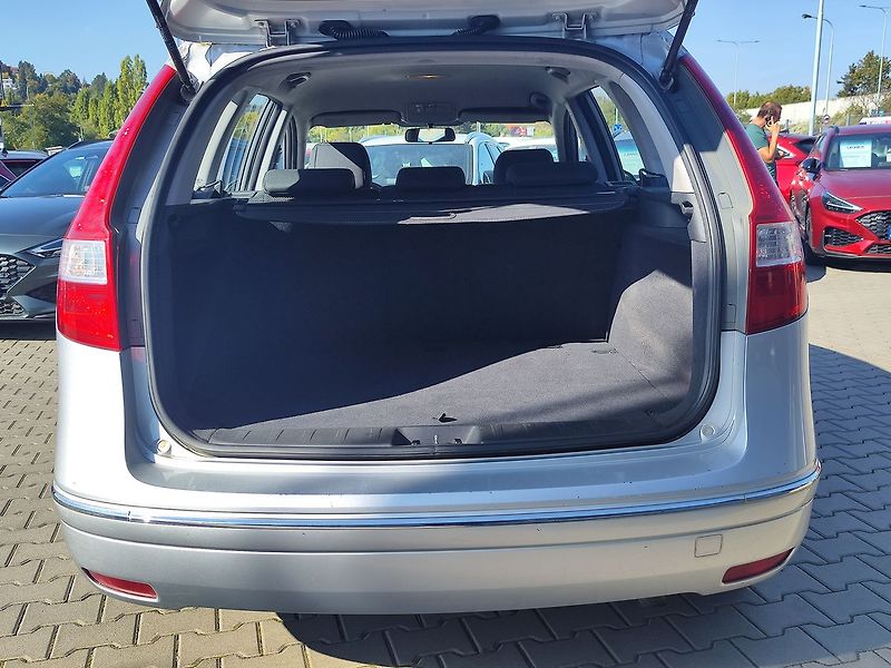 Hyundai i30 1.6 CRDI/85kW Comfort - fotka 9 z 23