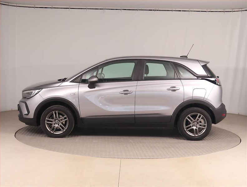 Opel Crossland X (2021) Edition 1.2 Turbo, ČR,1.maj - fotka 3 z 17
