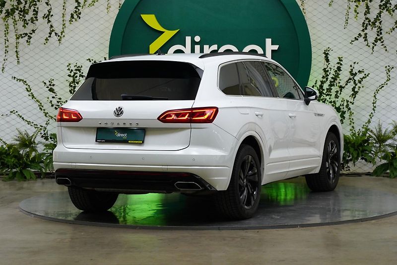 Volkswagen Touareg - fotka 2 z 24