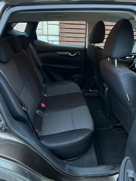 Nissan Qashqai (2016) Nissan Qashqai – 1. majitel - fotka 9 z 11