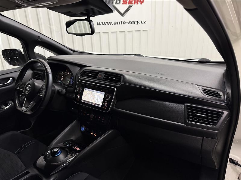 Nissan Leaf N-CONNECTA 110kW SOH 91% - fotka 31 z 38