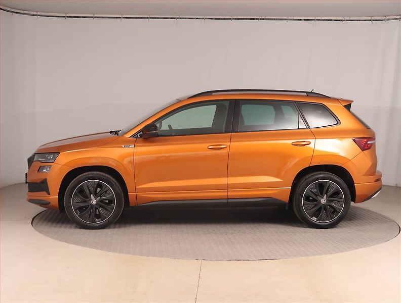 Škoda Karoq (2023) Sportline 1.5 TSI, Sport-Line - fotka 3 z 20