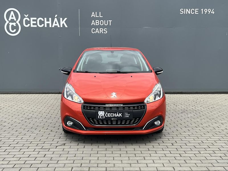 Peugeot 208 1.2*Servis*Tempomat*DPH* - fotka 2 z 37