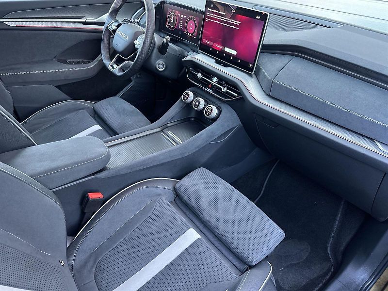 Škoda Kodiaq (2025) 2.0 TDI 4x4 DSG Sportline - fotka 9 z 39