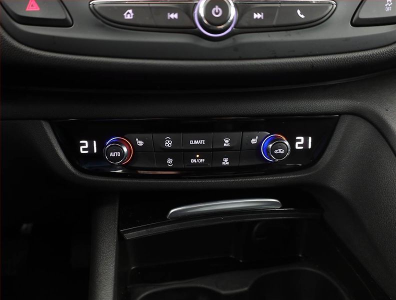 Opel Insignia (2021) 1.5 CDTI, Serv.kniha, Tempomat - fotka 10 z 19