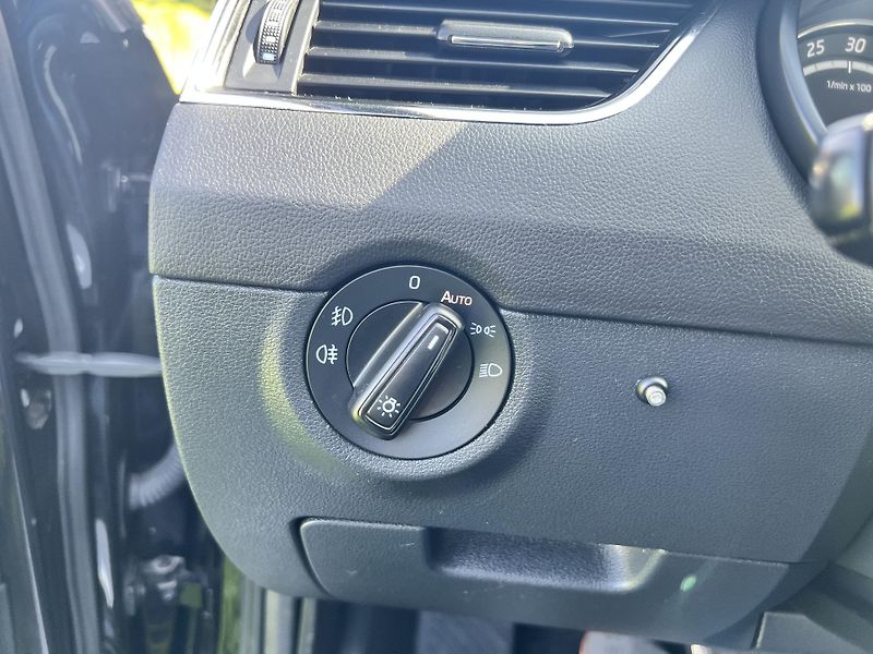 Škoda Octavia 2.0TDI 135KW,VRS,CHIP,TZ,NAVI - fotka 34 z 47