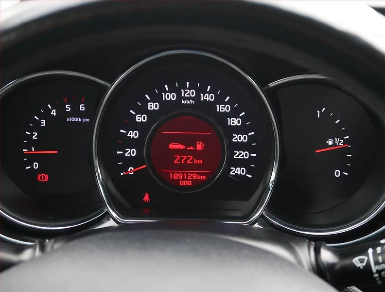 Kia Ceed (2017) Premium 1.6 CRDi, Serv.kniha - fotka 11 z 20