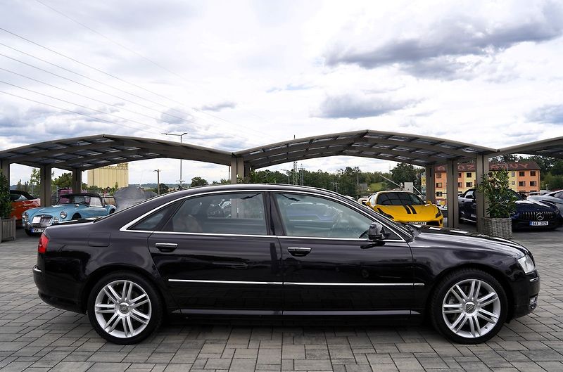 Audi A8 4.2 TDI Long,4x4 Exclusive - fotka 7 z 50