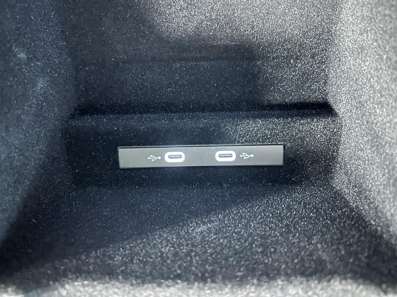 Volkswagen Touareg (2024) 3.0TDi 210kW ELEG/NV/Panor/TZ - fotka 26 z 43