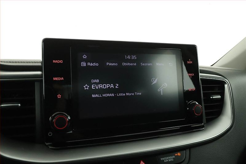 Kia Ceed (2023) Spin 1.0 T-GDI, SPIN, DPH - fotka 9 z 14