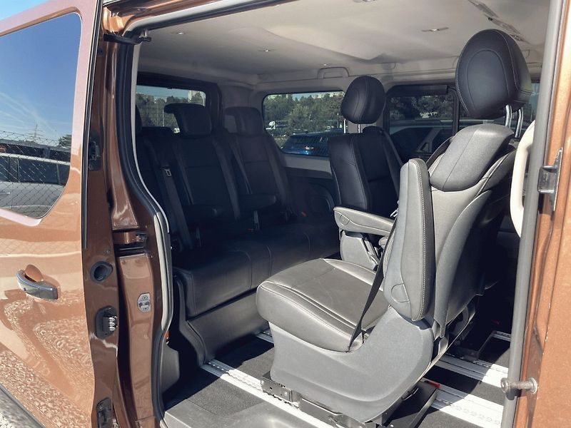 Renault Trafic (2018) 1.6 dCi,SpaceClass,7Míst,107kW - fotka 31 z 47