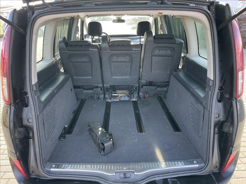 Renault Grand Espace 2,0 DCi 127kw Automat Tažné Kl - fotka 9 z 33