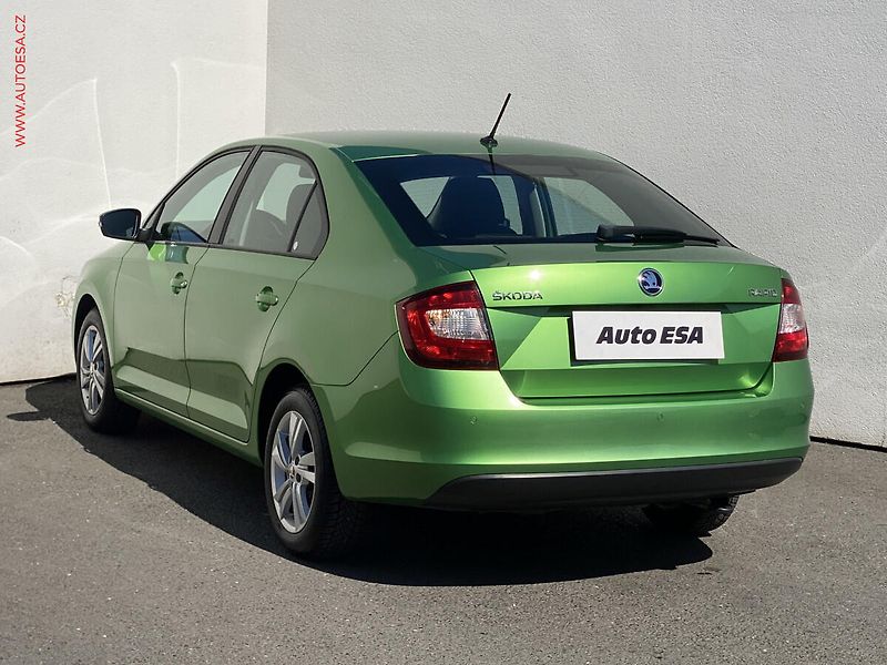 Škoda Rapid (2017) 1.0 TSI, ČR, AC, výhřev sed. - fotka 6 z 17