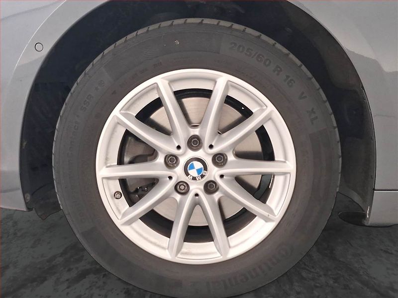 BMW Řada 2 (2018) 218i Gran Tourer, Automat - fotka 15 z 22