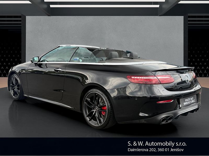 Mercedes-Benz Třídy E E 53 AMG Cabrio - fotka 7 z 44